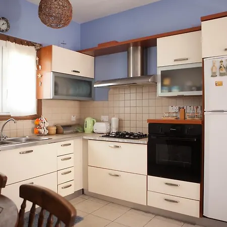 Aquarian Beachfront Apartament