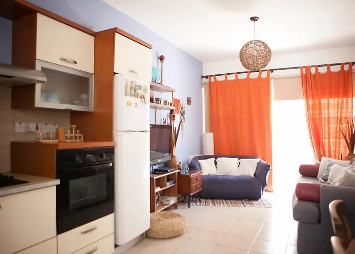 Lejlighed Aquarian Beachfront Larnaca