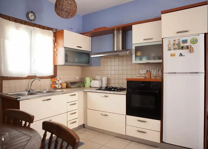 Aquarian Beachfront Lejlighed