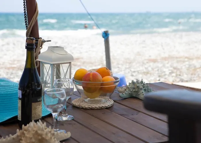 Aquarian Beachfront Lejlighed Larnaca